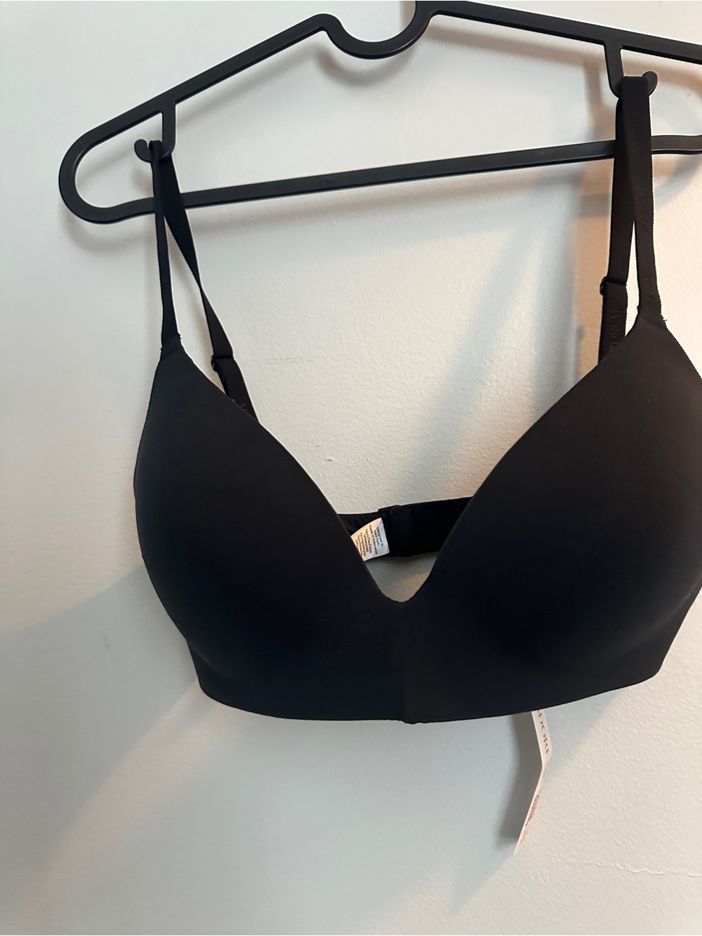 [NWT] Adore Me Seamless Black T-Shirt Bra - Women Intimates